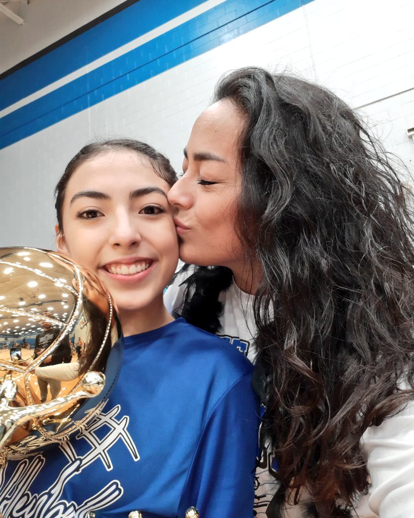 MayraMemory's tweet photo. Cheered my heart out...my baby girl did great today. I am one proud momma bear. 
#roundtwo #bidistrictchamps #sabernation #myminime https://t.co/8df33y39Ic