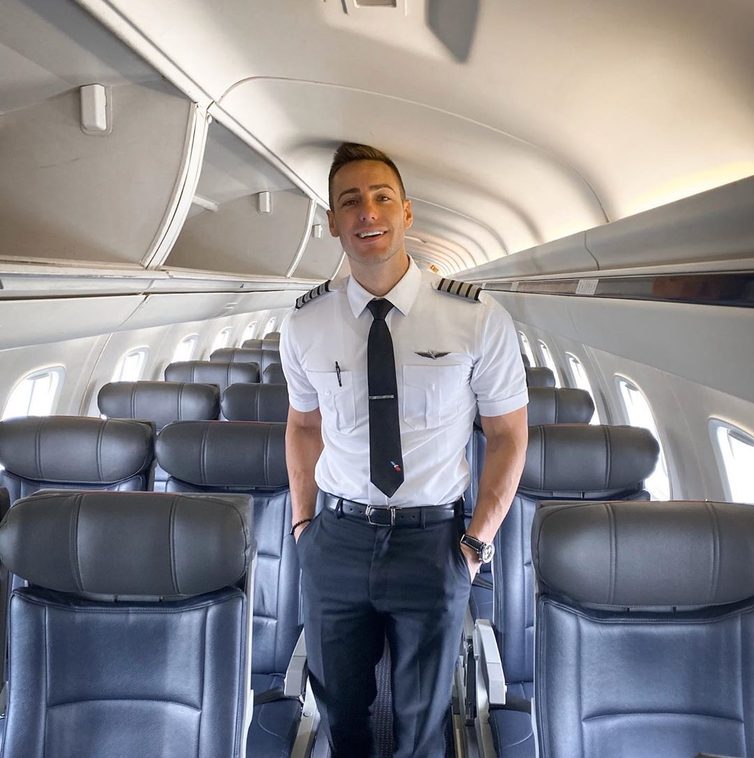 FlywithCaptain's tweet image. 