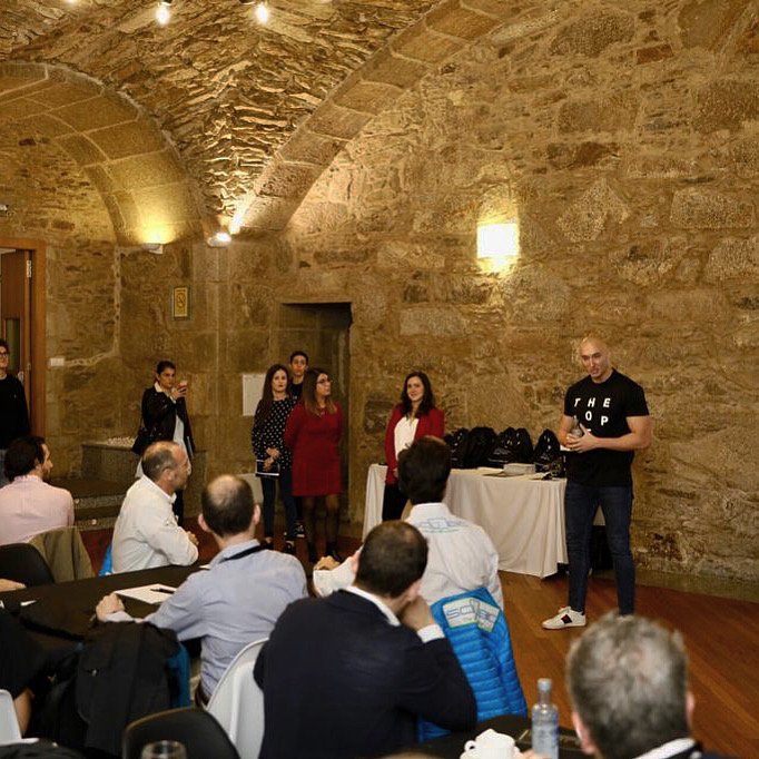 SomosTheHop's tweet image. Comienza la 2ª edición de los #PremiosTheHop. Hoy anunciaremos las 6 #startups ganadoras que vivirán un proceso de aceleración personalizado de 3 meses junto a @Estrellagalicia. 🍺🚀¡Mucho éxito a los finalistas!