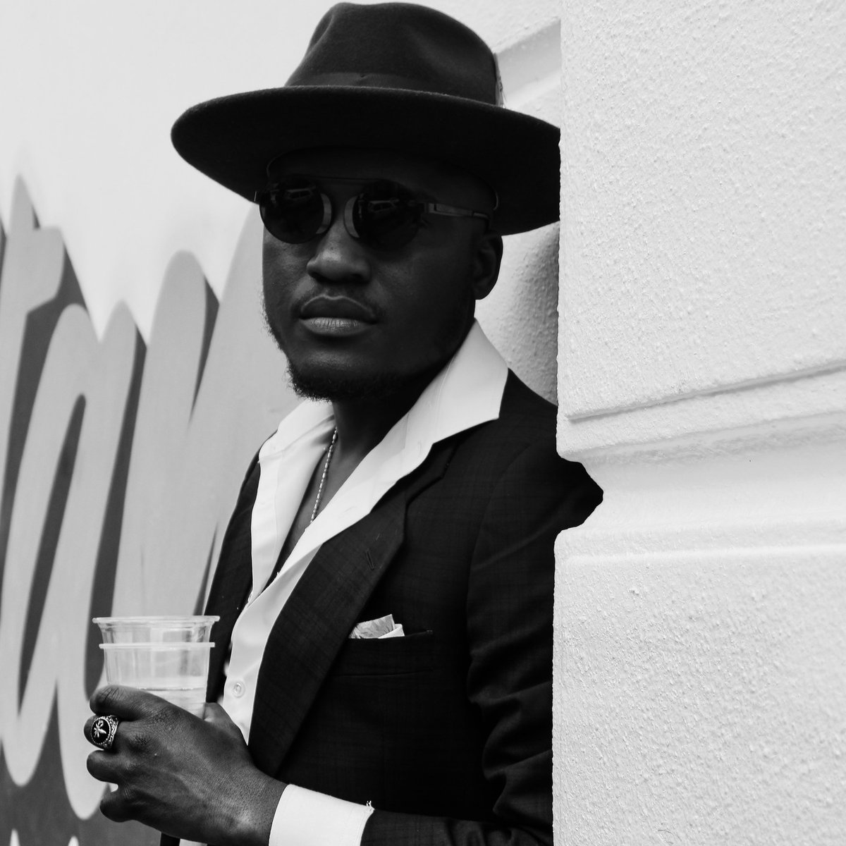 DeepQuency's tweet photo. Everyday may not be good, but there is something good in everyday.
#summer #green #influencing #pictureoftheday #afrodandyworldwide #dandy #afrodandy #wearedandy #tailoring #customtailoring #menswear #menswearfashion #deephouse #housemusiclovers #filmphotography https://t.co/IxKOpFVnwT