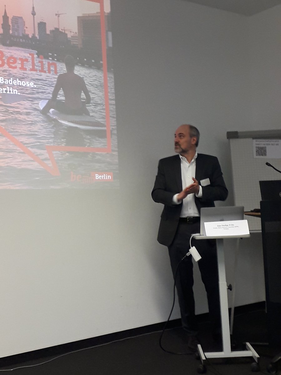 EMarineBoard's tweet photo. Jan-Stefan Fritz from @Meeresforschung welcomes the attendees of the joint @EMarineBoard and @eurocean_found to #Berlin. He presents the work of KDM and highlights outreach such as @OPlasticsLab. #OceanDecade #marinescience #OneOceanTogether https://t.co/qMigUvUTn2