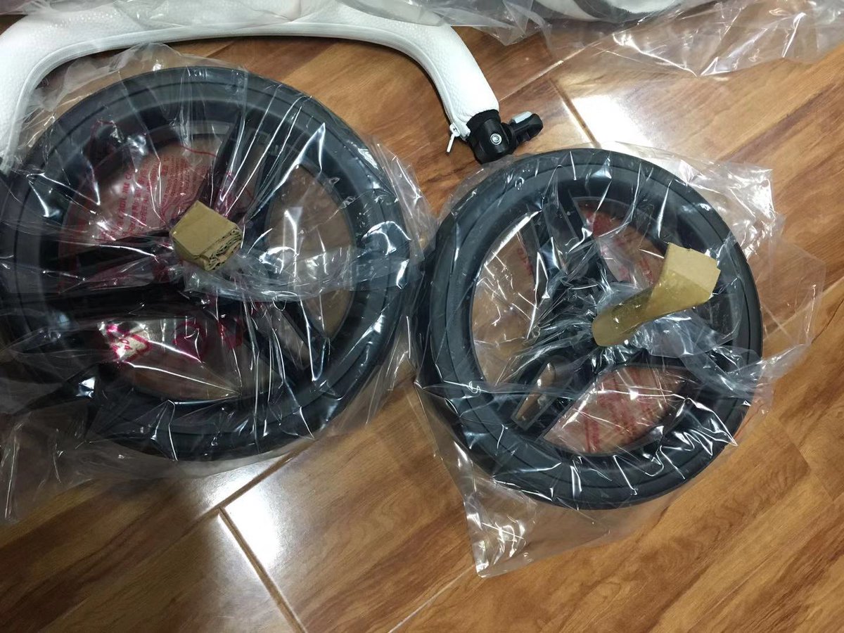 Hailanbaby's tweet image. Guess what&apos;s this 😊
#babystroller #3in1babystroller #singlestroller