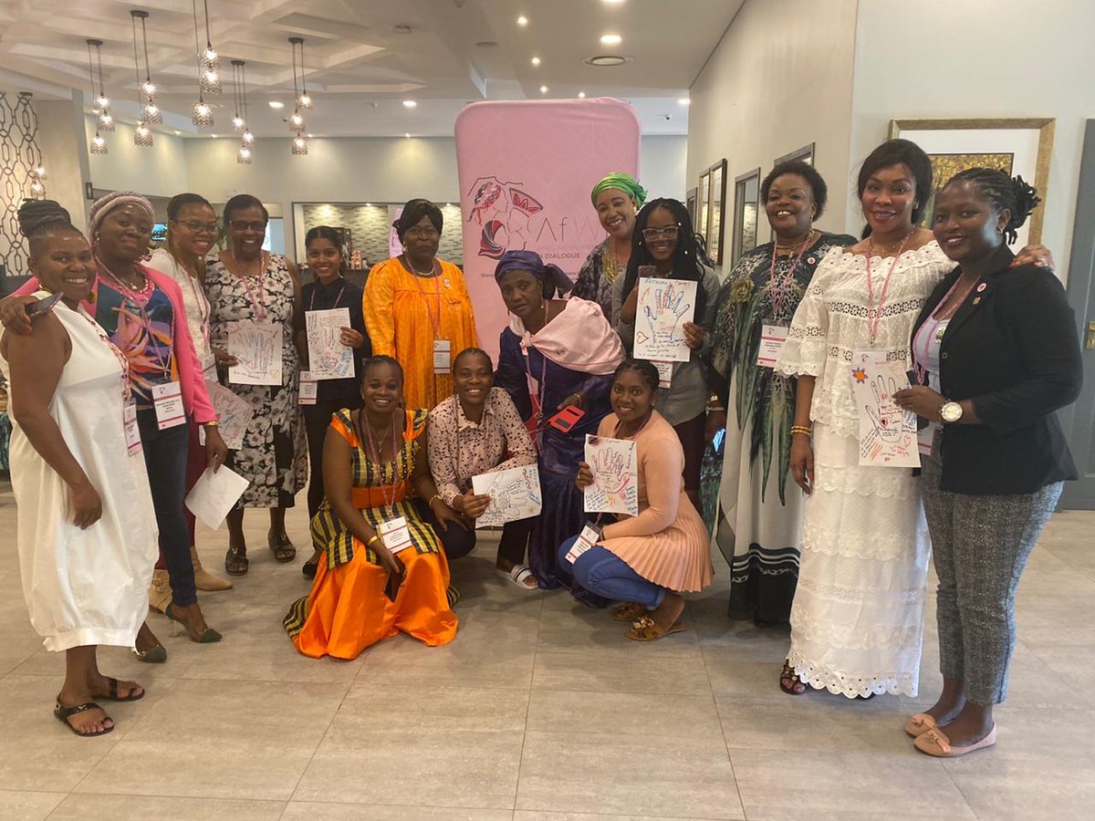 arlenemissp's tweet photo. L'humain doit perpétuellement savoir dialoguer avec les autres. Dans la recherche continuelle de la paix, tout le monde devrait se sentir valoriser. Pcq la vie c'est lorsque nous exprimons notre existence #AfWID19 #AfWID2019 #AfWID #Africa #RDC #Peace #Security https://t.co/PsJztHIo2D