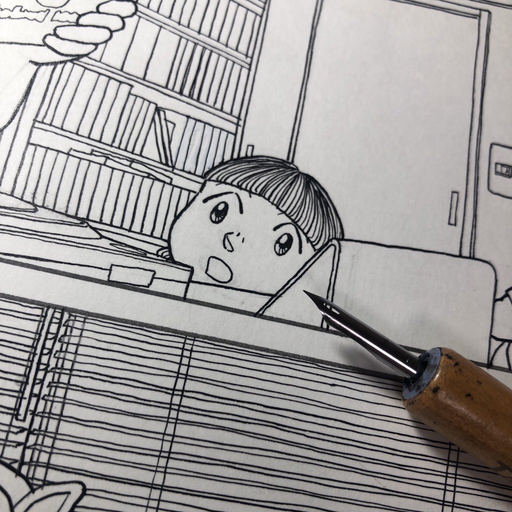 【お知らせ】単行本が出ます!
「空飛ぶくじら」(イースト・プレス)12月7日発売です!
マトグロッソ掲載作+描き下ろし「空飛ぶくじら」を収録した作品集です。
な、なんと!装丁はセキネシンイチさん、推薦文を松本隆さん、石山さやかさんより頂戴いたしました!
何卒!
 https://t.co/HoFZ1TZDGi 