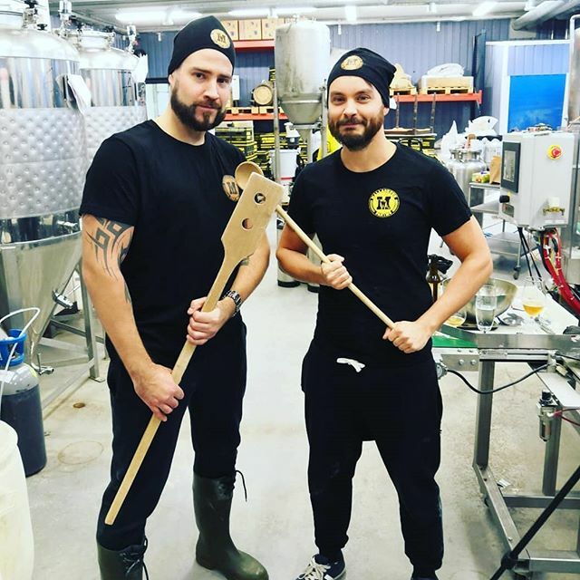 Tänään pannaan! Men In Black!
#jaskankaljat #mallaskuunpanimo #oldempire #britti ift.tt/32oS1Rc