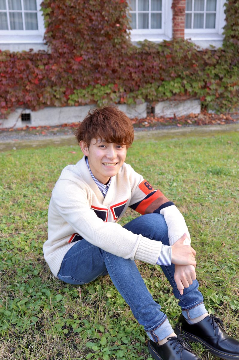 エントリーNo.4
川口 太郎
商学部商学科2年

趣味
ギター

特技
ピアノ

好きなタイプ
心の綺麗な人

将来の夢
ミスターコングランプリ

一言
がんばります！

#ミスター西南