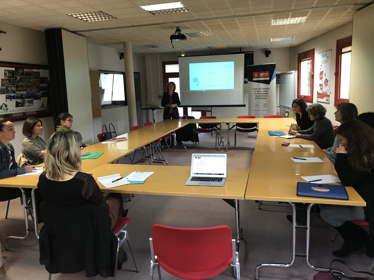 ADOCC_Pyrenees's tweet photo. @Accueil4Etoiles Ce matin, conférence sur la #relationclient par @Accueil4Etoiles 
« Ne vous plaignez jamais d’un client difficile, car il est la cause de vos progrès. Traitez les autres mieux encore, ils sont les raisons de vos bénéfices» Auguste DETOEUF, industriel français. 
#ariege #CapDelta https://t.co/UgdoKdqb7s