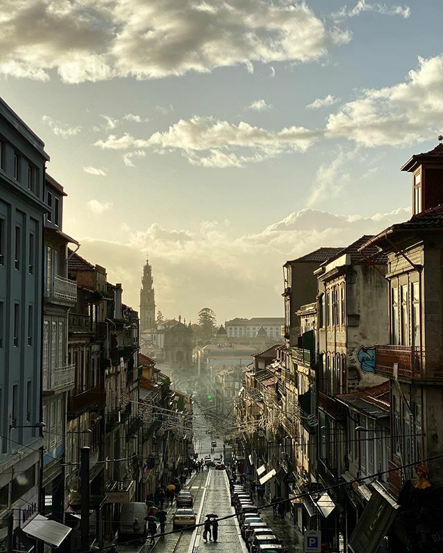 mwojtkiewicz's tweet photo. That Portuguese light though. #porto #natgeo #foreignoperations #materiallight #sunset https://t.co/pdnTpytxzp https://t.co/YReJMYRpAp