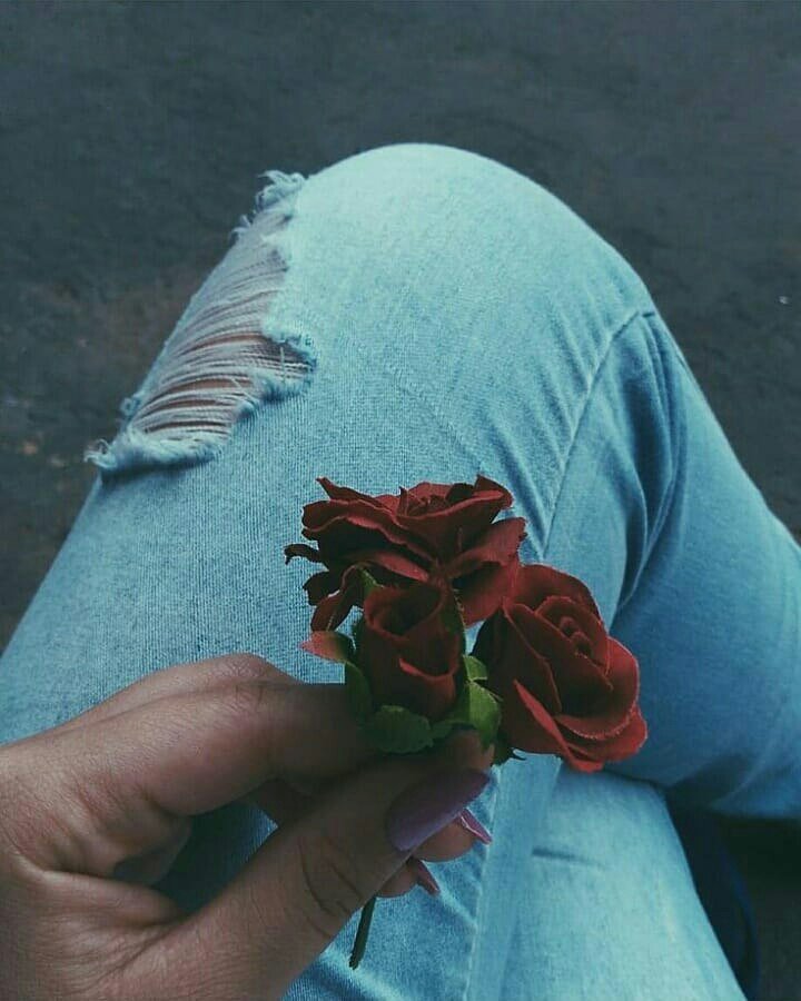 کارات اذیتم میکنه
ولی چون تویی اشکال نداره :)