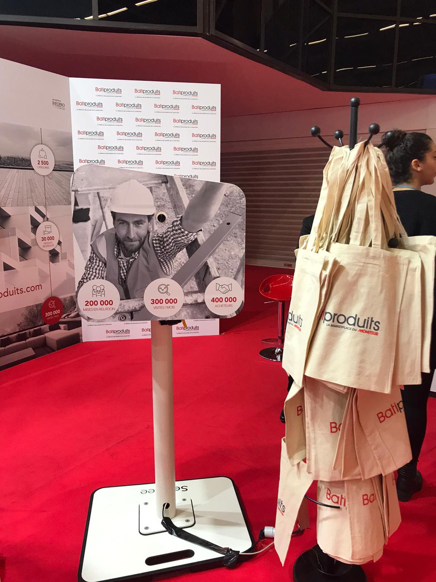 Batiproduits's tweet image. Jour 3 pour le salon @Batimat. Toute l'équipe de @Batiproduits vous attend sur le stand F027, Hall 6 @MondialBatiment #Batimat #salon #batimat2019 #lemoniteur @Le_Moniteur
