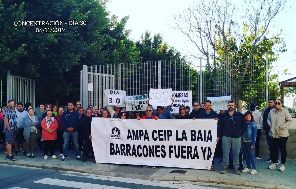 AmpaBaia's tweet photo. CONCENTRACIÓN - DÍA 30
06/11/2019
#NoVamosAParar
#PlanEdificantYa
#MasUnidosQueNunca
@ajuntamentelx @CarlosGlez2019 @AlcaldeDeElche @mjedusoc72 @hectordpelx @GVAeducacio @ximopuig @VicentMarza https://t.co/CmsYdplINY