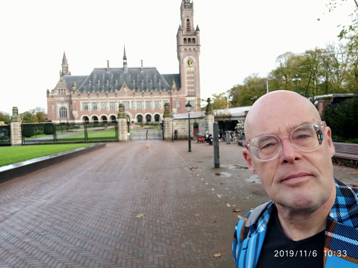 Beautifully spot peace pales i4ada.org #i4ada 
The Hague Summit for
Accountability
in the Digital Age. 
Panel on fake news.