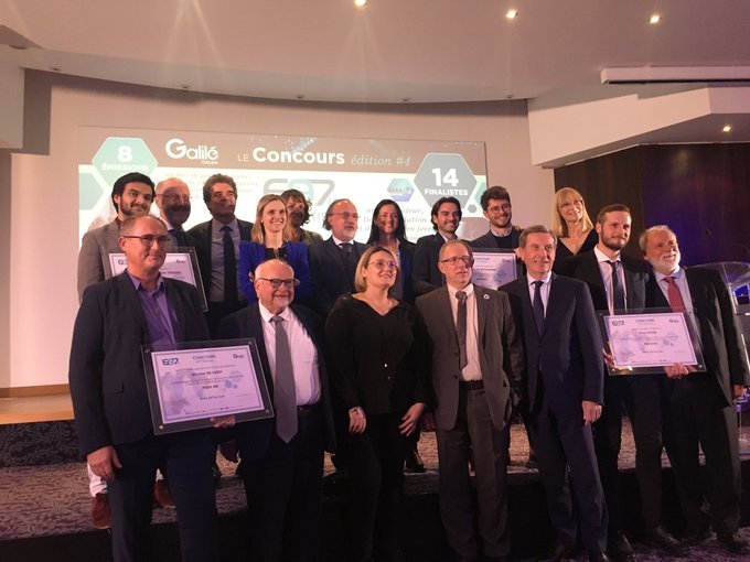 Agnès Pannier Runacher hier avec l’incubateur industriel ⁦
<a href="/697IA/">697IA</a> : « La priorité pour la mixité tech c’est de former  les filles au code » ⁦
@IT_4_Girls <a href="/digital_ladies/">Digital Ladies &Allies⚡️#WoGiTech #VivaTech 🎉</a> <a href="/GirlsinTech/">Girls In Tech</a> #IA