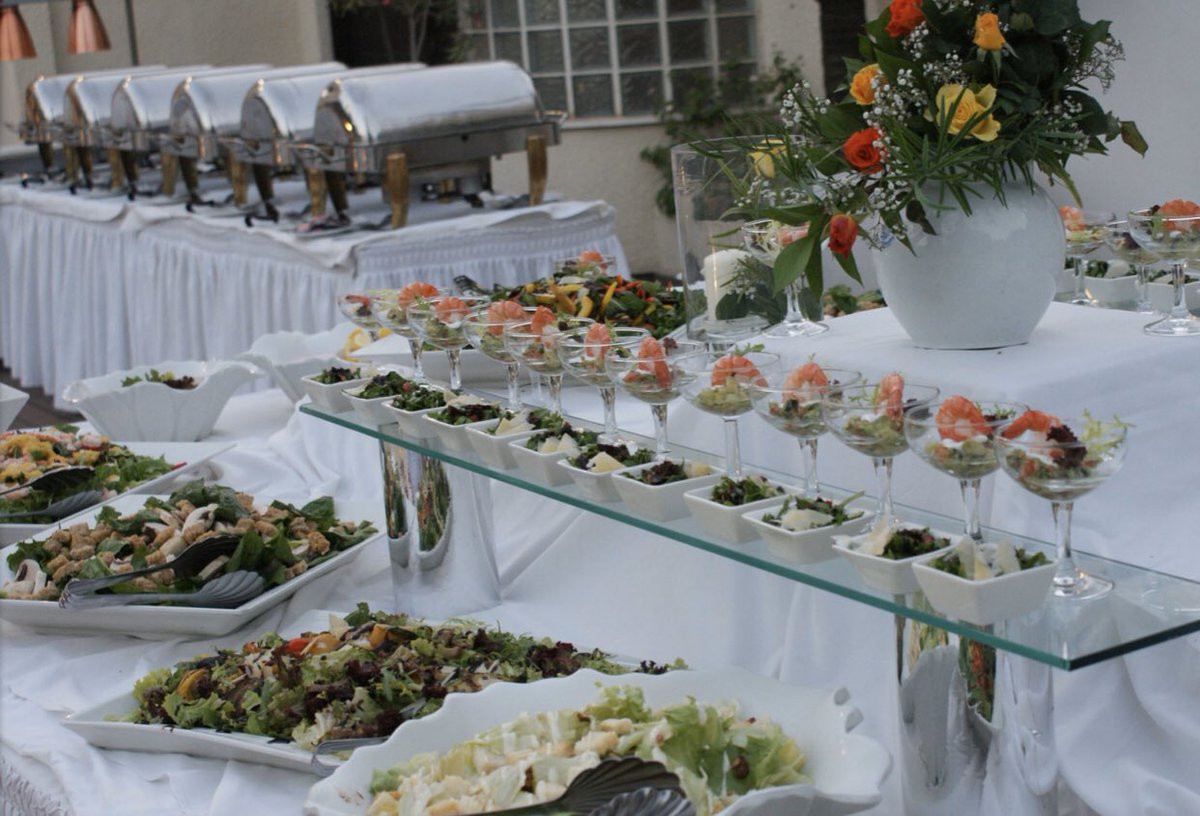 two_dots_ltd's tweet photo. Μεσημέρι στο Curium Palace Hotel! Από την Παρασκευή 8/11 και καθημερινά: μαγειρευτό φαγητό, α λα καρτ επιλογές &amp; απολαυστικά γλυκά. Αγαπημένες συνταγές από τον Executive Chef &amp; τον Pastry Chef του Curium! Για κρατήσεις: 25891100
#curium #2dots https://t.co/kL4OYYSHG1