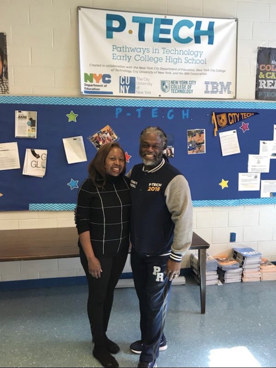 WSaundersMusic's tweet image. Traditions are important! S/o to @dianefhill for helping ensure our #PTECH grads, now #Aggies continue the legacy of success! #NCAT #PTECH #CityTech #IBM #PipeLine #Support ✊🏾💙✊🏾💛