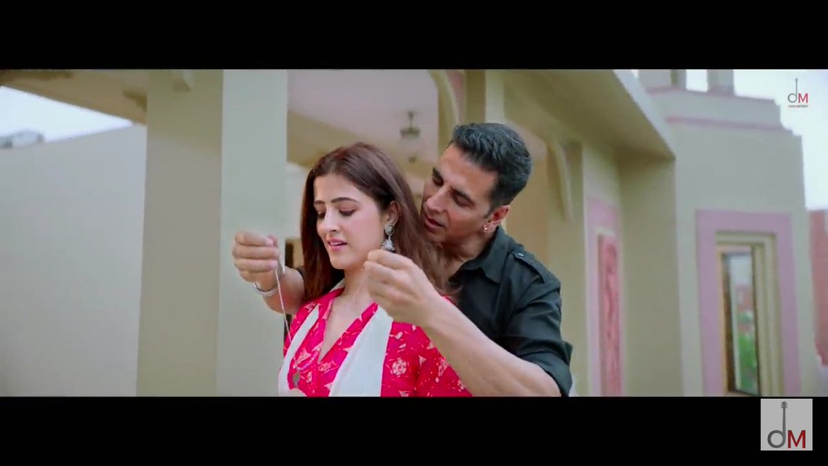 mr_perfectAvi's tweet photo. मैं किसी और का हूँ #Filhall 😍😍😍 
Kyaaaa Lines Hai 🔥🔥🔥🔥 
Can't Wait Now 
#Filhall 
#FilhallTeaser 
#FilhallPoster 
#Filhaal  
#Akshaykumar 
#NupurSanon 
@akshaykumar @NupurSanon @BPraak https://t.co/lV1VB1qrPj