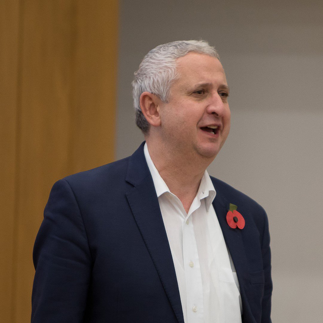 SudepAction's tweet photo. ‘It’s the families that know more than anybody what this is like &amp; how cruel it is to lose a loved one in circumstances when nothing has prepared you for that possibility. And where in many, many cases, those deaths are frankly preventable' @IvanLewis_MP #Prevent21 2018 Summit https://t.co/pgUcXoQ9E6