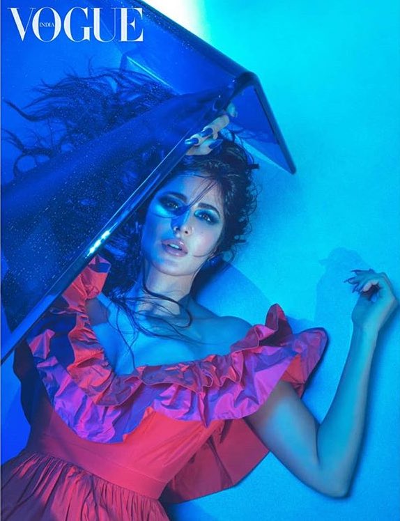 Katrina Kaif rising the level of hotness in her latest photo shoot 💜

#katrinakaif #style #fashion  #gorgeous #beautiful #stunning #risingtemperature #movietalkies #bollywood