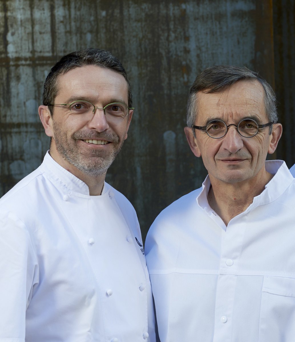 boxdeschefs_off's tweet photo. Besoin de sublimer un plat ? La Maison Bras propose des Niacs originaux dans la Box des Chefs qui rendront vos plats uniques ! https://t.co/05ea8pCVOU
#niacs #laguiole #voyager @voyage #box #chefs #plats #magiques #uniques #originaux #sublimer https://t.co/Z3eVht93Ia