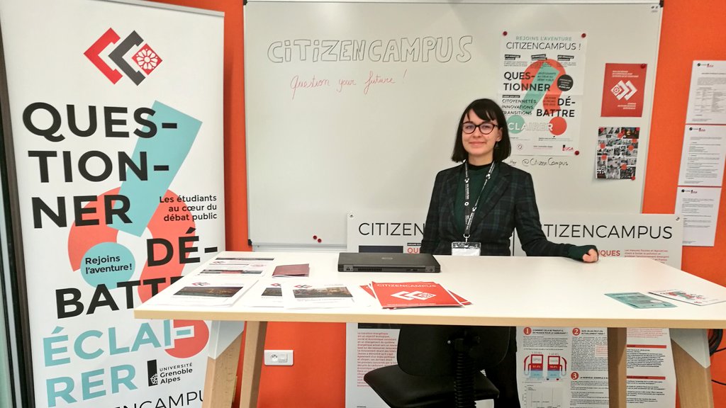 CitizenCampus's tweet photo. Vous voulez en savoir plus sur @CitizenCampus ? On n'attend plus que vous au stand #FormIdex, atelier "boîte à outils" salle 005 RDC à la MaCI ! 😄 https://t.co/v9c7MDIxwk