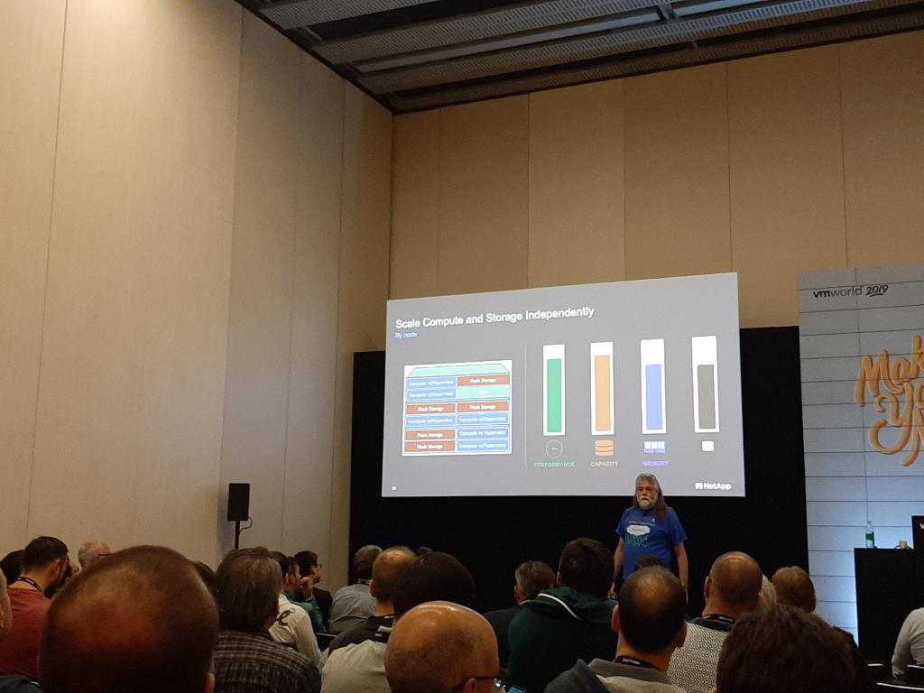 Packed session <a href="/andybanta/">Andy Banta</a> "Building VMware private cloud on Netapp HCI" #VMworld #VMworldEurope #NetApp