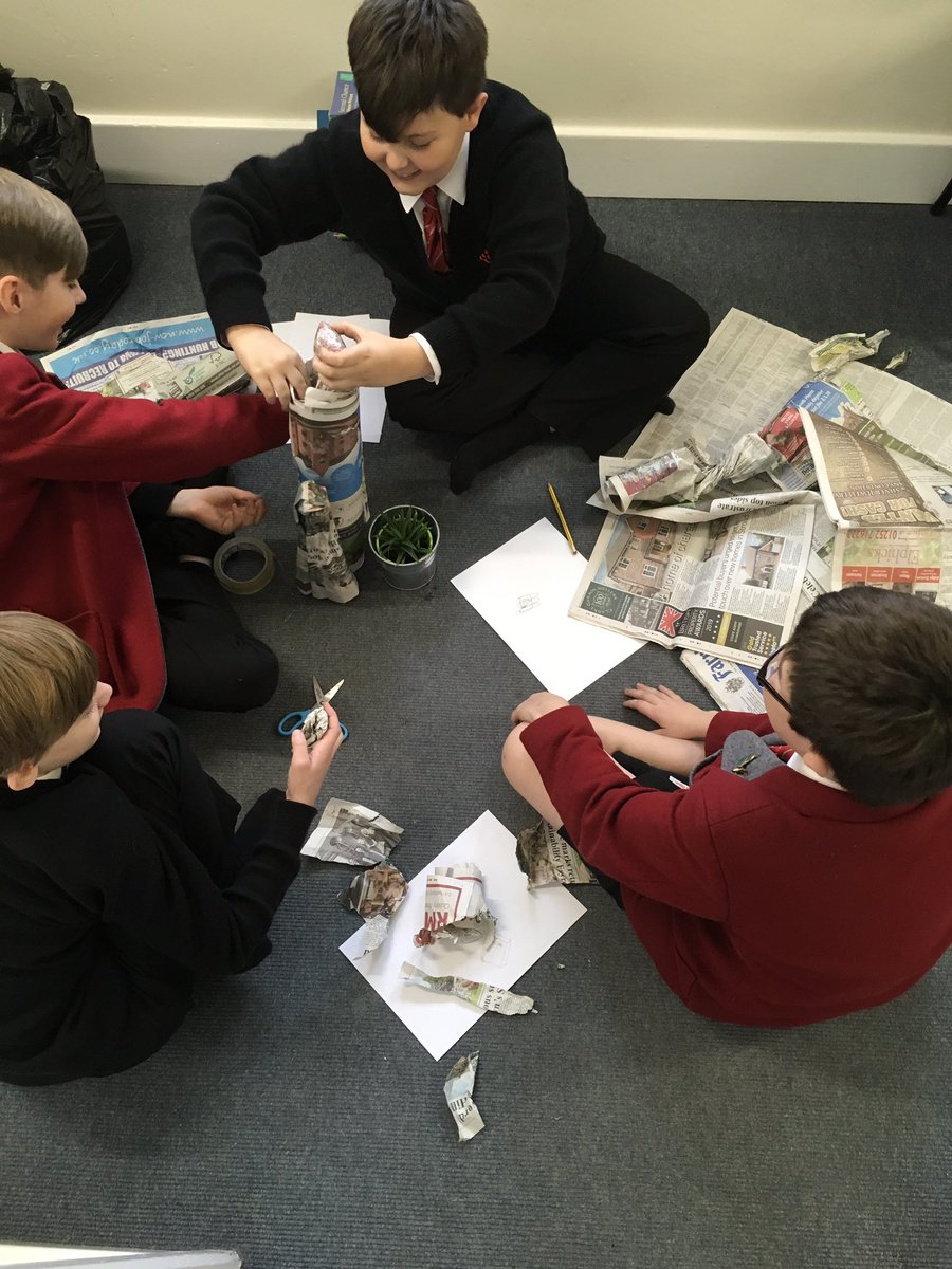 YMS_LearningSup's tweet image. Smart club were set a team building challenge to construct a freestanding structure that could hold the weight of a plant pot using only newspaper and sellotape! The results were tied.... #teambuilding #smartclub