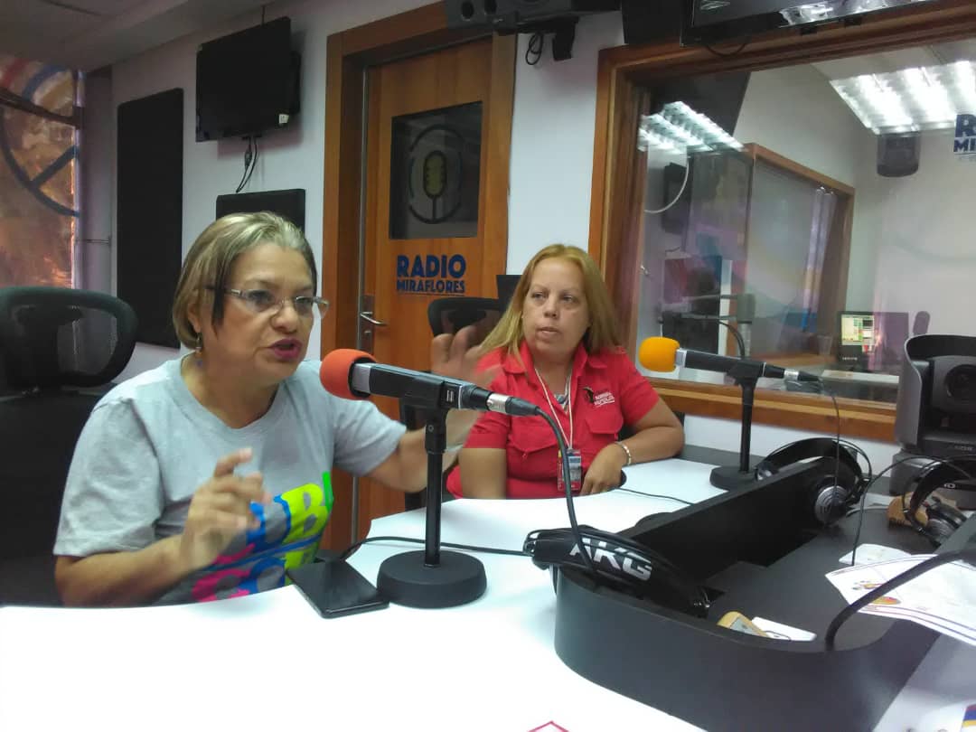 salainass's tweet photo. #InassInforma
 La Segunda vicepresidenta de la @ANC_ve, @gladysrequena se encuentra en @FmMiraflores, conversando del viaje realizado a Cuba donde se llevó a cabo el Encuentro Antiimperialista por la democracia,la solidaridad y en contra del imperialismo.
#VenezuelaVictoriosa https://t.co/TZQrqjkRQq