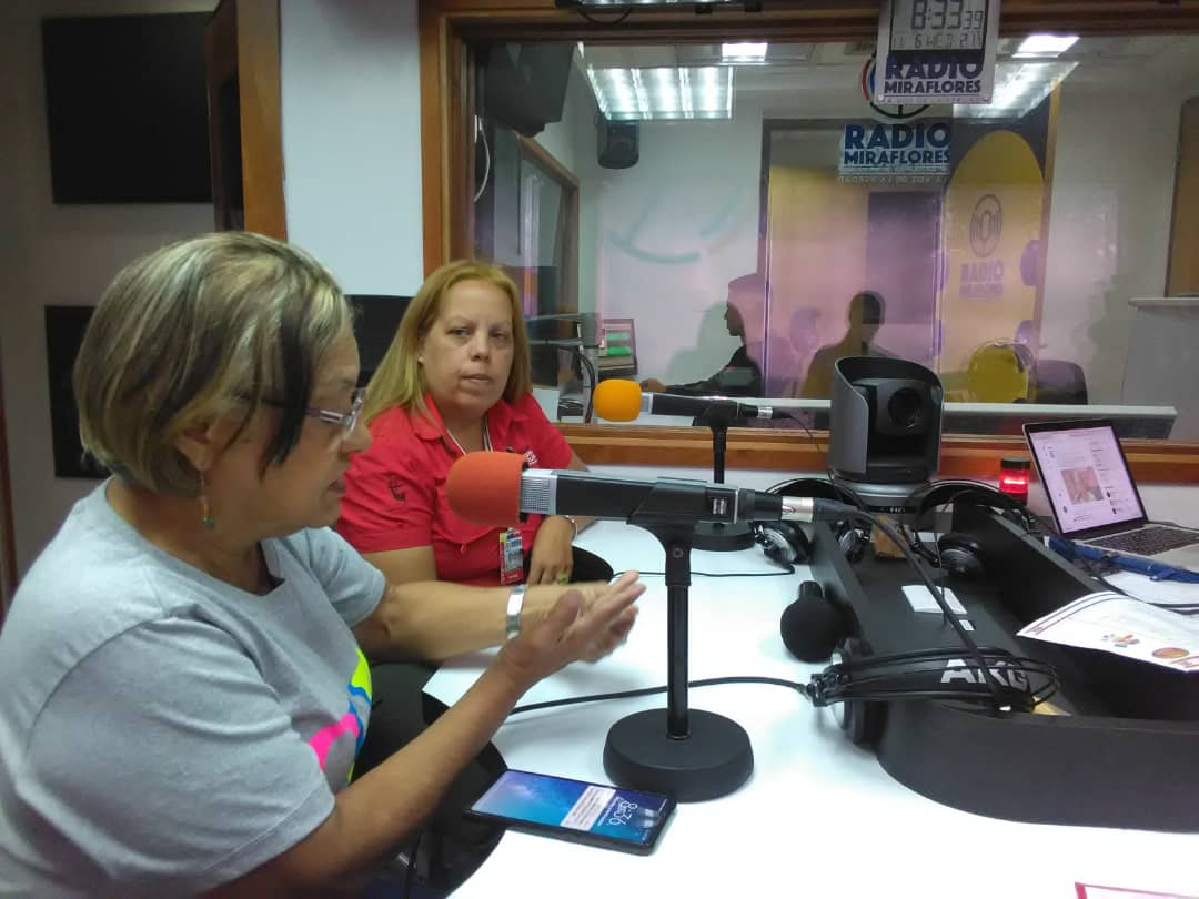 salainass's tweet photo. #InassInforma
 La Segunda vicepresidenta de la @ANC_ve, @gladysrequena se encuentra en @FmMiraflores, conversando del viaje realizado a Cuba donde se llevó a cabo el Encuentro Antiimperialista por la democracia,la solidaridad y en contra del imperialismo.
#VenezuelaVictoriosa https://t.co/TZQrqjkRQq