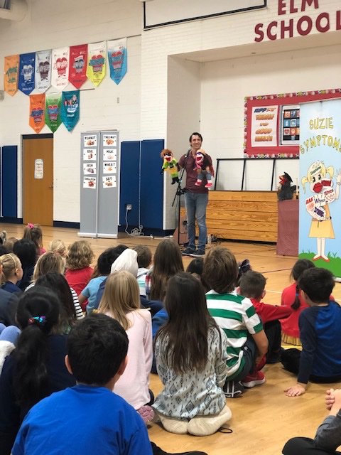 We welcomed @kyledine to Elm School this morning for an #allergyawareness assembly! He'll be at all D181 elementary schools throughout this week. Thank you Kyle!