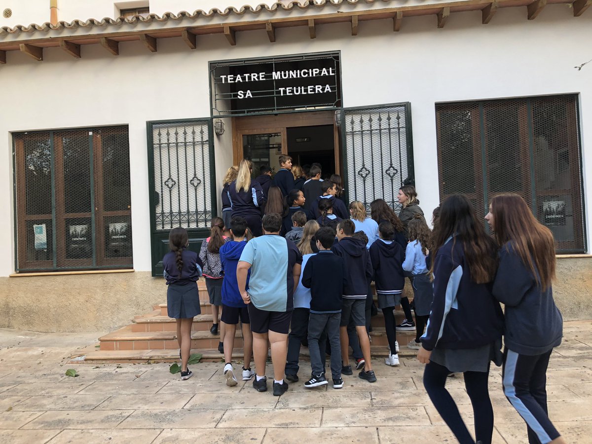 ¿Qué tendrá que ver el tocino con la velocidad? Minnios, teatro, espacio exterior, fuerzas... 🤔 #desafíoinicial #abp #1eso #tarea0 <a href="/EvaristoPF/">Evaristo PF</a> <a href="/inmariera/">Inma Riera 📚</a>  <a href="/trilemaedu/">Fundación Trilema</a> @Red_EQAp