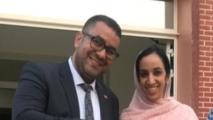 YoussefDouh4's tweet photo. J'ai eu l'honneur de rencontrer Mme Mbarka Bouaida nommée #Presidente  de la région de Guelmim-Oued Noun , et première femme #marocaine à présider un conseil de #région.
#Maroc #Politique #marcheverte #guelmim https://t.co/ZJ0gv99An3