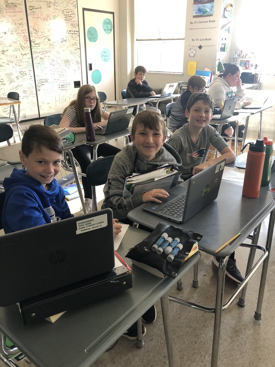 ABanksNMS's tweet photo. An early release day means we try something new! Thanks @MsP_NMS for your flexibility- Ts swapped classrooms to allow more time with students on our abbreviated class times & kids rocked it on 6W! #AiArocks #nmslancerslead #npspride #lovewhatyoudo #flexibleclassrooms https://t.co/uS8eBjyPJa