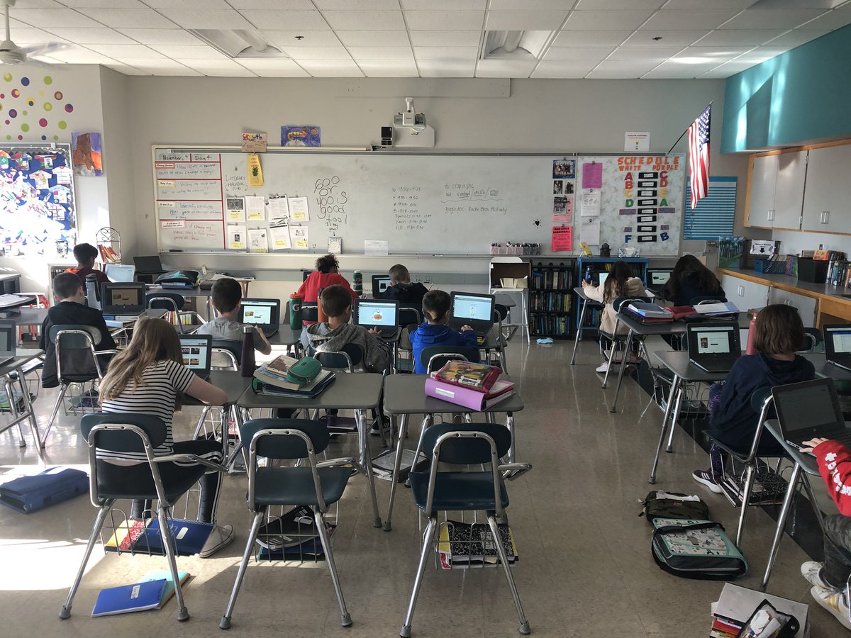 ABanksNMS's tweet photo. An early release day means we try something new! Thanks @MsP_NMS for your flexibility- Ts swapped classrooms to allow more time with students on our abbreviated class times & kids rocked it on 6W! #AiArocks #nmslancerslead #npspride #lovewhatyoudo #flexibleclassrooms https://t.co/uS8eBjyPJa