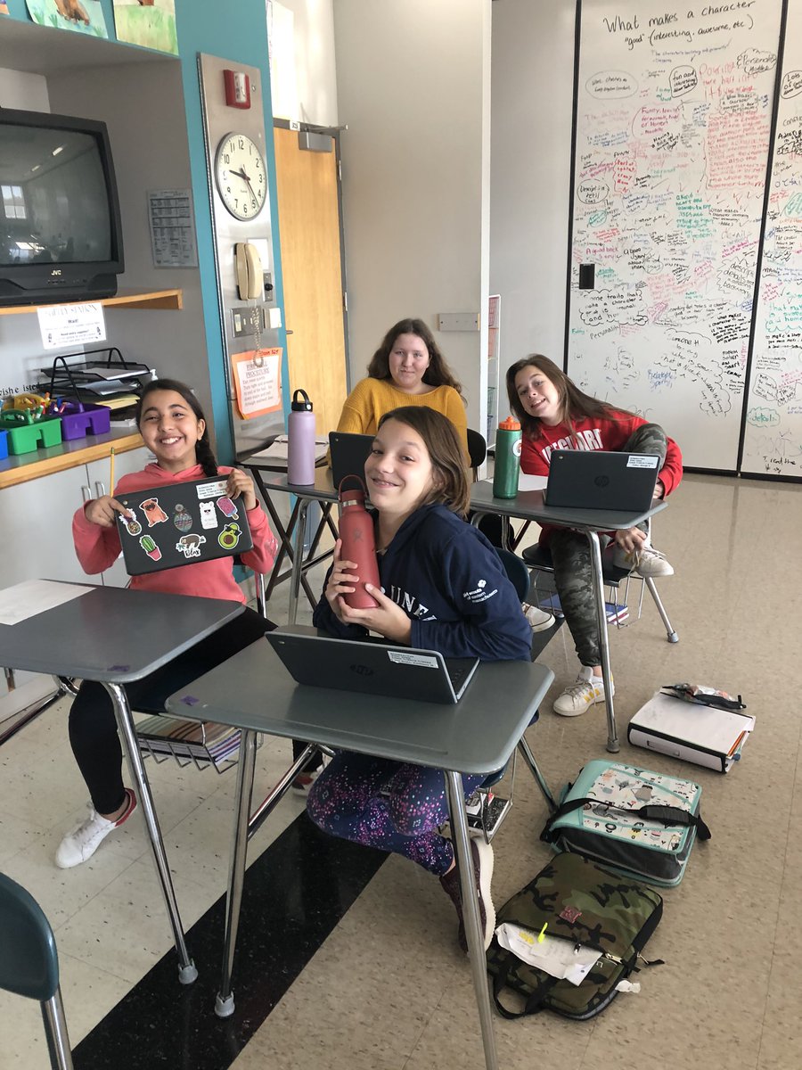 ABanksNMS's tweet photo. An early release day means we try something new! Thanks @MsP_NMS for your flexibility- Ts swapped classrooms to allow more time with students on our abbreviated class times & kids rocked it on 6W! #AiArocks #nmslancerslead #npspride #lovewhatyoudo #flexibleclassrooms https://t.co/uS8eBjyPJa