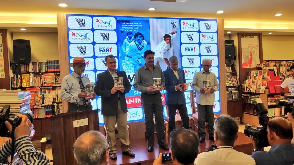 NorthStandGang's tweet photo. Ladies &amp; gentlemen, sit back and relax as we bring to you a nostalgia filled take from the launch of #Wizards, a new book on Indian spin written by @Cric_Writer and published by @WestlandBooks @karthik_venk. The event was held at Title Waves, Bandra yesterday.
Thread to follow⬇️ https://t.co/IdViIivELy