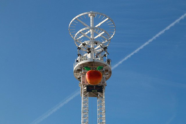 gpbnews's tweet photo. What would you ask Mayor Bottoms about canceling this year's Peach Drop? Tweet #QuestionsForKeisha or email allATL@gpb.org and @rickeybevington will ask her during our monthly "Ask The Mayor" conversation. #gapol #newyearseve
https://t.co/JB0S6LsWbN https://t.co/5njy6HtT6a
