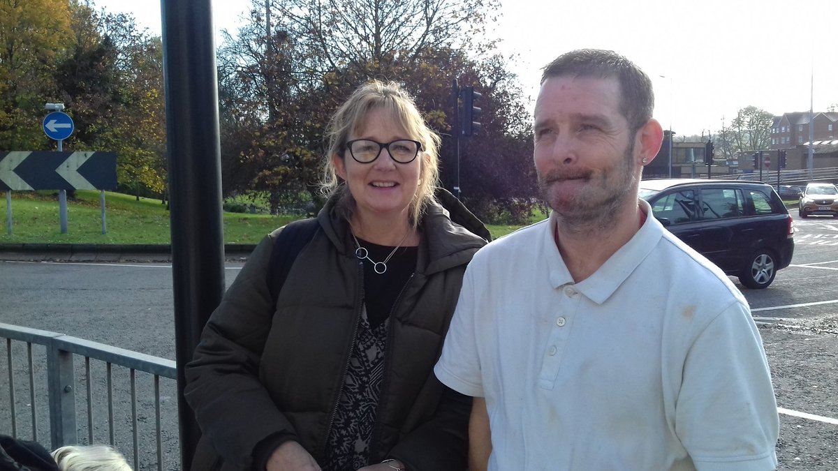 RootsPenrose's tweet photo. So happy we had the chance to get involved in the street art project in Luton 
@LittleRedCIC @RootsPenrose @twirlyx @sammie1774 @Emmylouster 
It was just such a great project and lovely after party to.
Arts for Wellbeing my passion 
Thanks for all your support https://t.co/x3SLRpTAMo