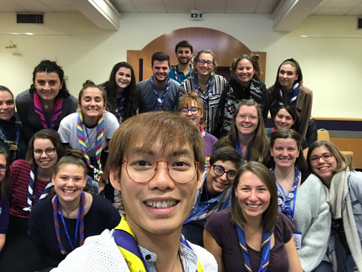 EEUDF_RAA's tweet photo. Session sur les jeunes femmes et leur rôle dans les postes décisionnels au niveau international. #Academy2019 @ScoutismeFR @EEUdF https://t.co/73jSRTUwiW