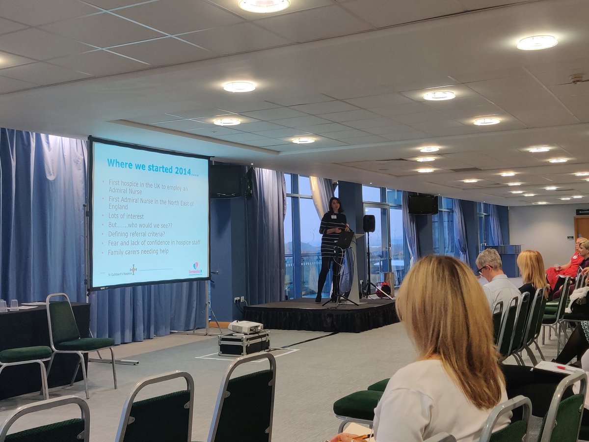 WightmanSuzanne's tweet photo. #AdmiralNurses in #Hospice settings @lisahowarthAN @StCuthsHospice #UKDC2019 describing how to have a wider impact for people living with dementia and families in local communities #longtermcommitment #contingencyplanning #directlinks #caringconversations
#symptommanagement https://t.co/v67KBQiK5m