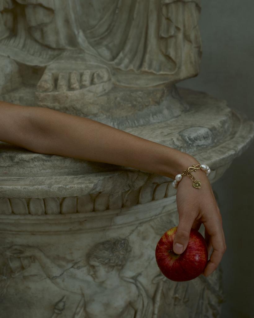 H&M Nederland tweet media