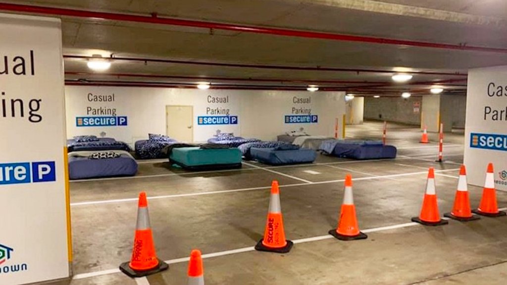 creapills's tweet photo. En Australie, des parkings sont aménagés en hôtels provisoires pour accueillir des sans-abri

Plus d'infos : https://t.co/nEdKYZnrbZ https://t.co/lsqCRAaSu7