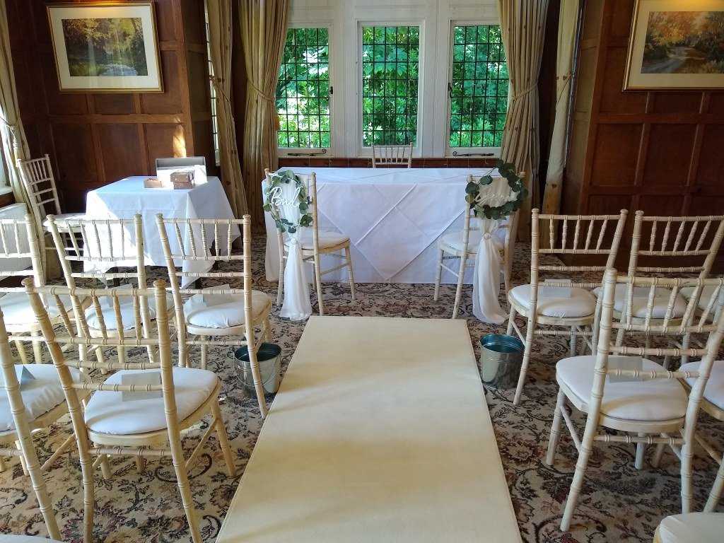 BeauEventsFi's tweet photo. Cantley House Hotel – Seat Pad Covers and Ivory Chiffon https://t.co/XO2vxbb9i6 https://t.co/ioq7NEOsIN