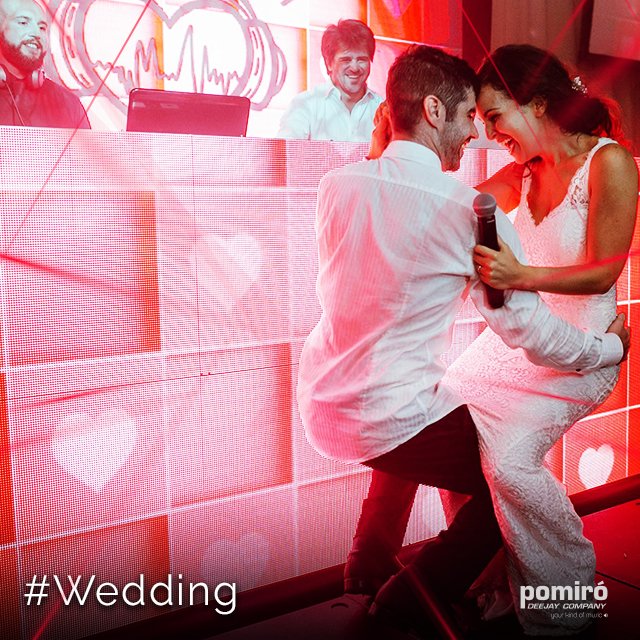 La felicidad lleva música. #Wedding #Love #PomiróDjs #Music pomiro.com