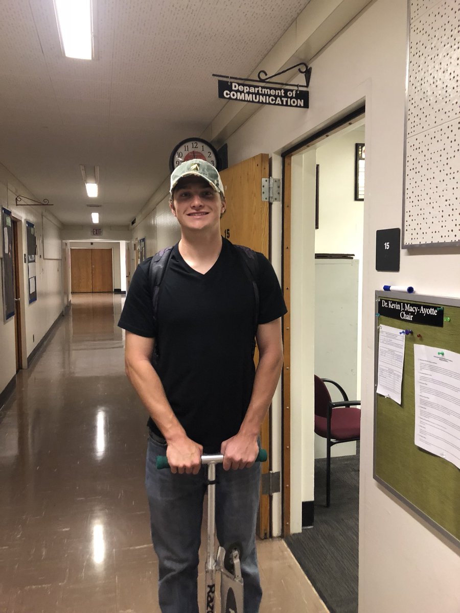 GrottoMason's tweet image. Representing the department of communications for Fresno State’s Day of Giving! Make sure you help donate! #PRDogs