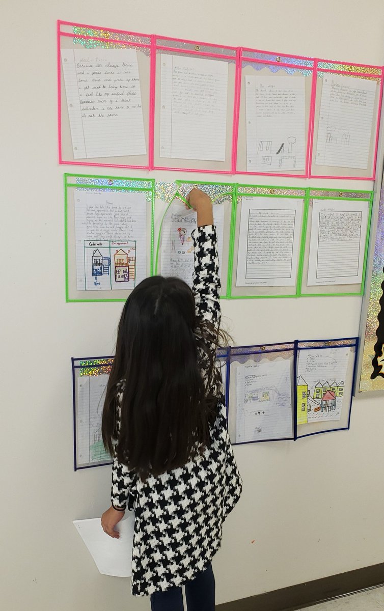 mtgarcia2010's tweet photo. This proud @Neff_ES writer is ready to display her newest writing piece! Always learning from great @HISDWestArea schools!  @HMays_2018 @HISD_Curric @awingardneff https://t.co/tKP7dQhPne