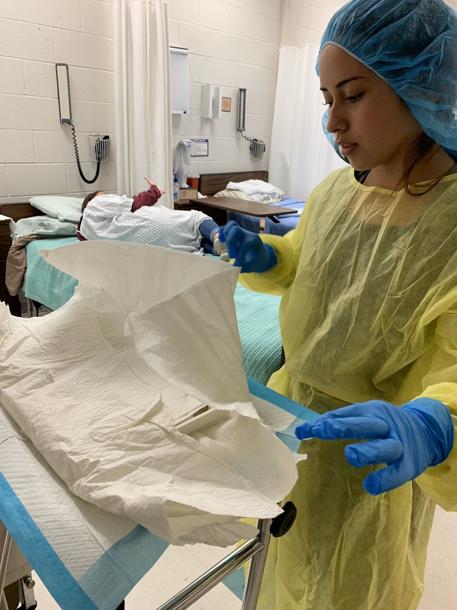 HOSANERD's tweet photo. Rowe Med Asst program prepping patients for a lumbar puncture #HealthcareProfeasionalsInTheMaking @RoweCTE @McAllenISDCTE https://t.co/Blaanq3FGv