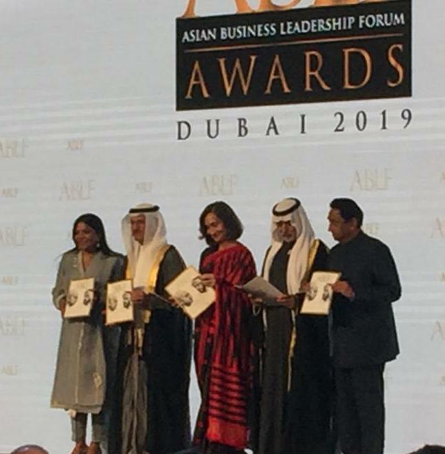 JansamparkMP's tweet photo. CM Shri Kamal Nath at the launch of Asian Business Leadership Forum magazine @ablf awards ceremony in Dubai. Influential leaders across the Asia came together to celebrate principle-led and visionary leadership
#magnificentmp #futureofmp https://t.co/VyhNuAN365