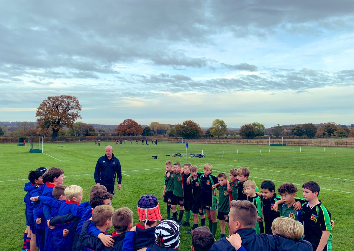 GosfieldSports's tweet photo. Lovely afternoon for some rugby and hockey fixtures. @LittlegarthPrep thank you for having us ! 🏉🏉🏑🏑 https://t.co/sRqfcLp34I
