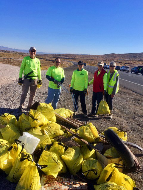 FriendsRedRock's tweet photo. Last Friday 19 volunteers collected 62 bags of trash and half a truck bed of debris. They worked on the area behind the Red Rock monument again, finding lots of trash in the gullies, on both sides of SR159, and near the monument. Please don't litter! #LeaveNoTrace #FORRC https://t.co/iZt5SeTwA9