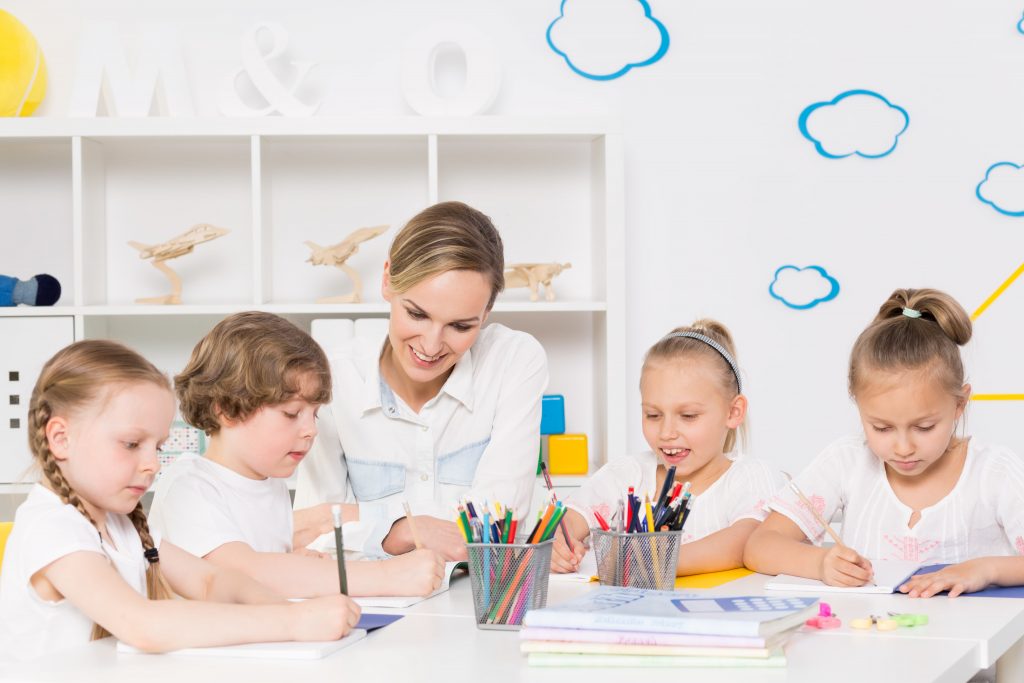 supplyteach's tweet photo. Looking for a new way to manage supply #teaching assignments? Connect directly with hiring schools by creating your free online profile today: https://t.co/mmAI1WRhU6 https://t.co/Y72LVeQGsb